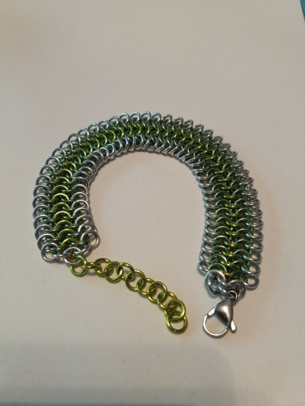 Green, Yellow, & Silver chain mail bracelet - Picture 10 of 10